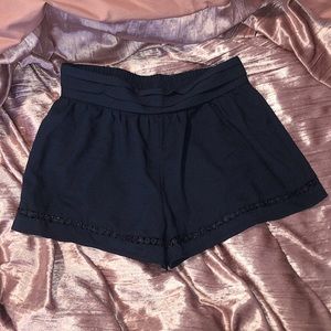 UMGEE | BOUTIQUE SHORTS | SZ S